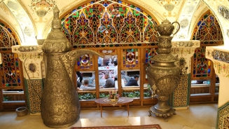 Самовар – один из главных символов иранской культуры