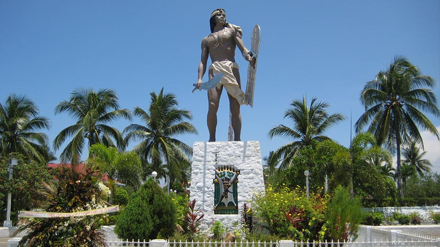 Филиппины в 1521 году открыл Фернан Магеллан